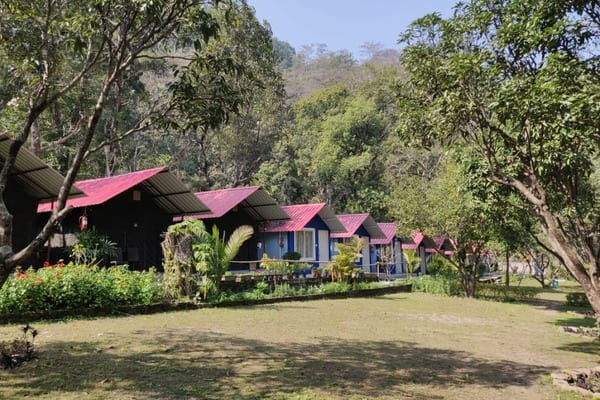 Riverside AC Cottage in Rishikesh